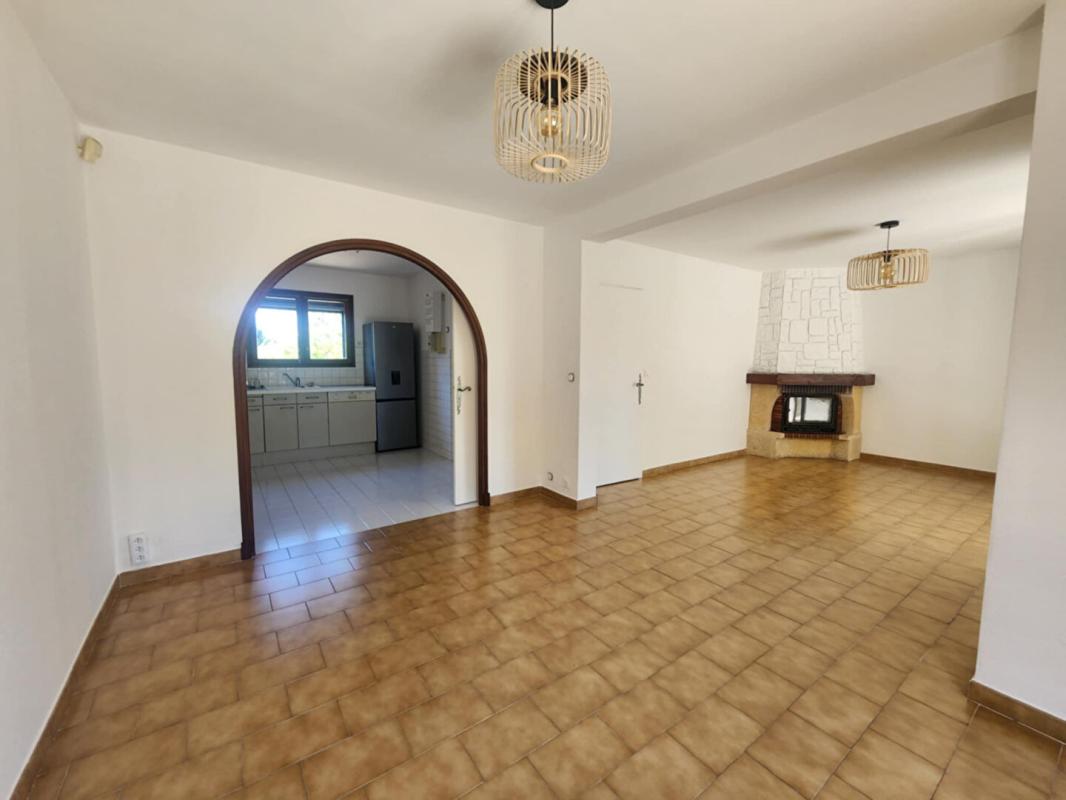 SAINT-RAPHAEL Maison Boulouris 4 pièces 82 m2- VERANDA- SOUS-SOL- JARDIN 6