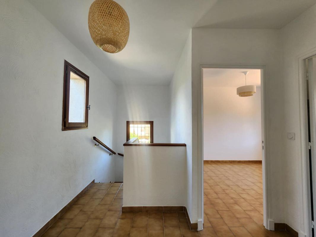 SAINT-RAPHAEL Maison Boulouris 4 pièces 82 m2- VERANDA- SOUS-SOL- JARDIN 8