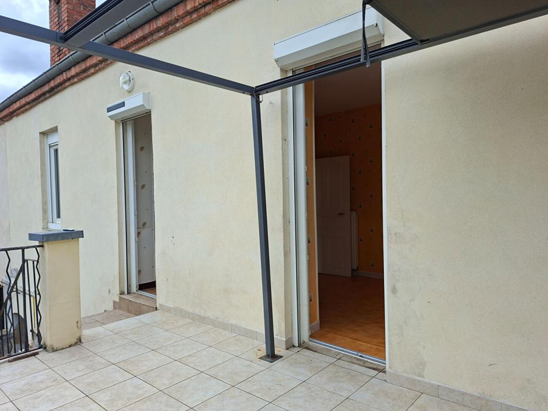 PERRECY-LES-FORGES Immeuble Perrecy Les Forges 10 pièce(s) 268 m2 10