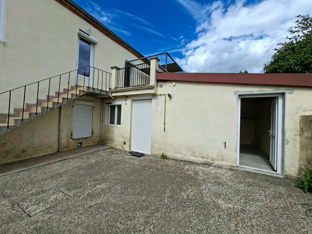 PERRECY-LES-FORGES Immeuble Perrecy Les Forges 10 pièce(s) 268 m2 5