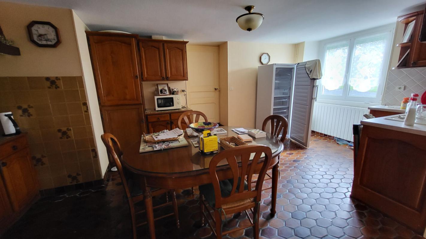 TOCANE-SAINT-APRE Tocane Saint Apre 24350 Ancienne Ferme comprenant maison 2 granges sur parcelle de 30970 m² 14