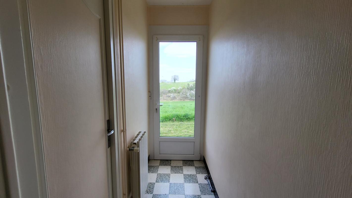 TOCANE-SAINT-APRE Tocane Saint Apre 24350 Ancienne Ferme comprenant maison 2 granges sur parcelle de 30970 m² 16