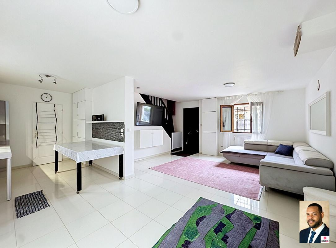 SAVIGNY-SUR-ORGE Quartier des Fleurs- Maison 7 pièces sur 325m² de terrain 1