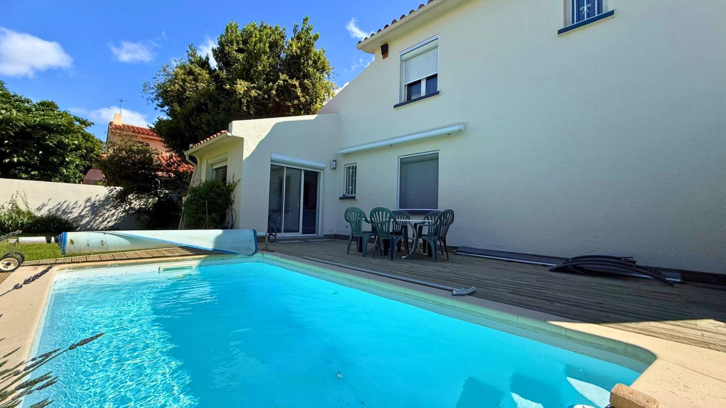 SALEILLES Superbe Villa 4 faces, 150 M² avec piscine et sans vis à vis 1