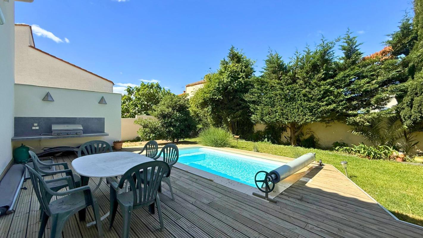 SALEILLES Superbe Villa 4 faces, 150 M² avec piscine et sans vis à vis 3