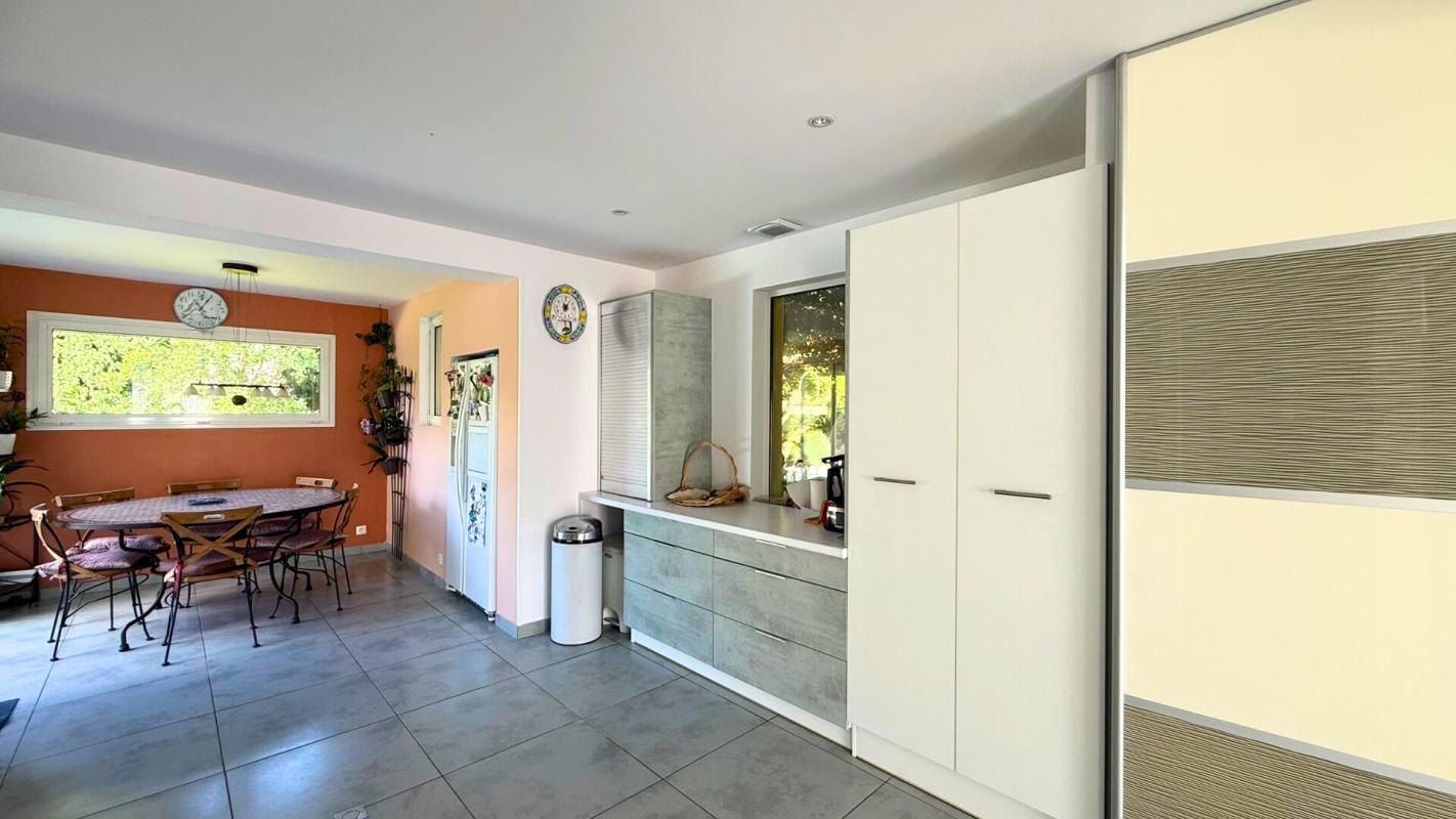 SALEILLES Superbe Villa 4 faces, 150 M² avec piscine et sans vis à vis 7