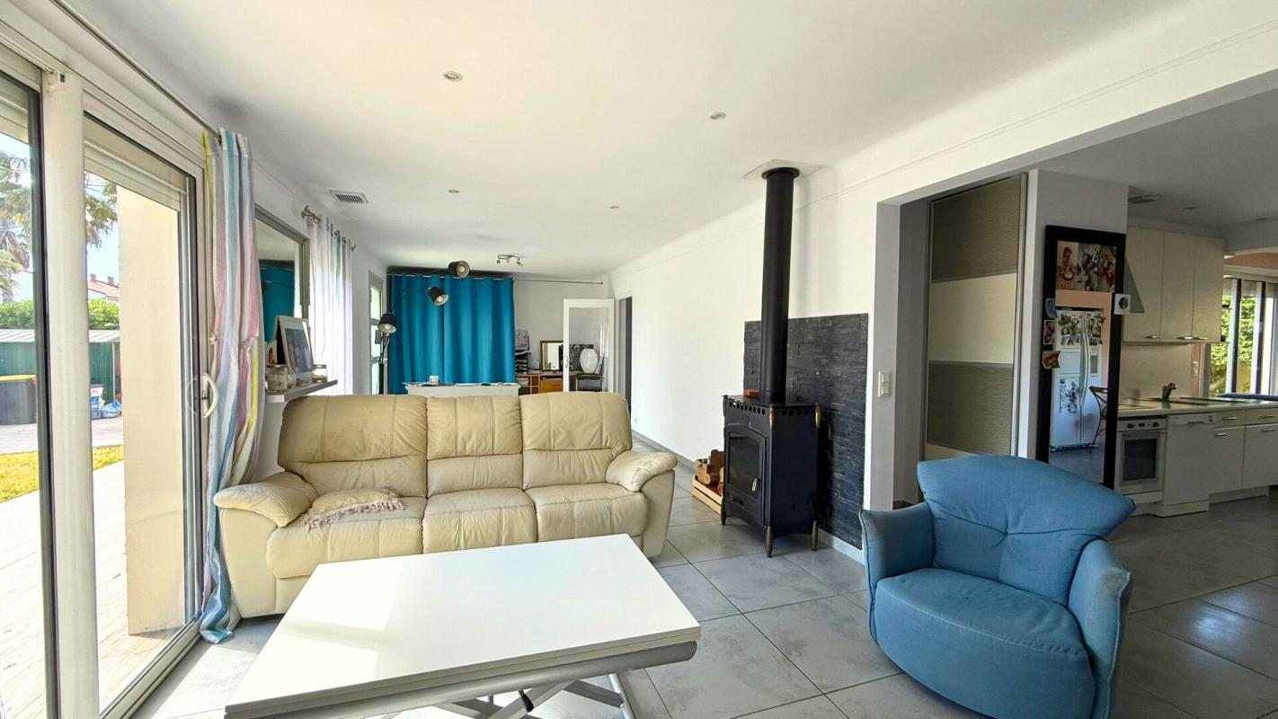 SALEILLES Superbe Villa 4 faces, 150 M² avec piscine et sans vis à vis 9