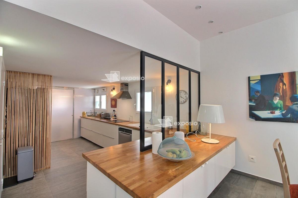 LA SEYNE-SUR-MER Belle maison de ville rénovée La Seyne Sur Mer -110 m2 - 444 000 9