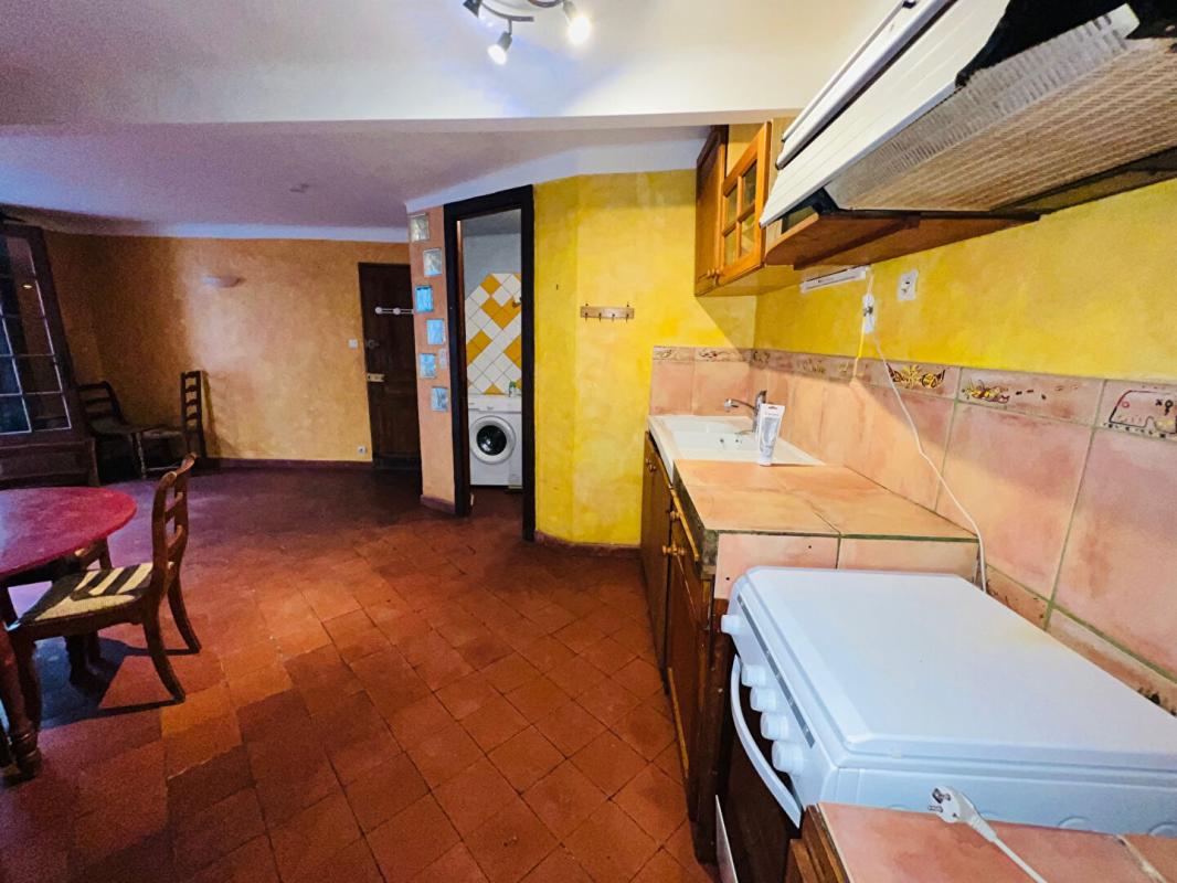 SAINT-CHAMAS Immeuble de rapports 83 m² 10