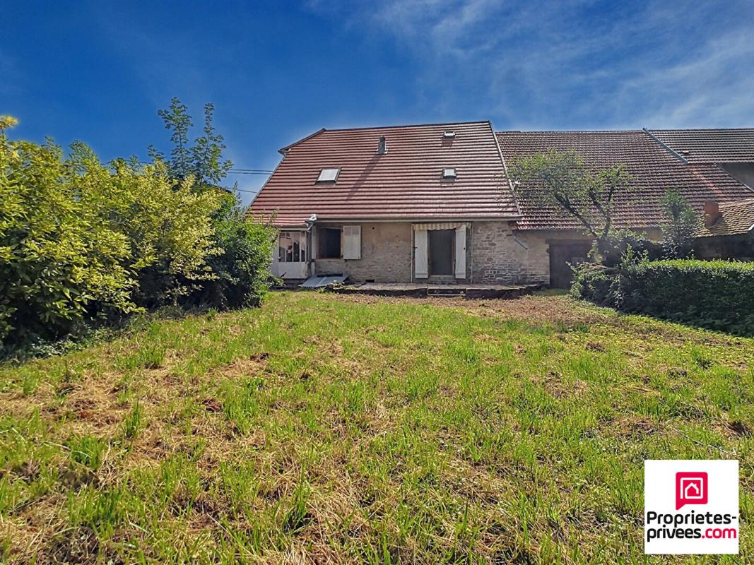 COURCHATON Maison en pierre Courchaton 5 pièces 138 m2 + dépendance 90 m2 5