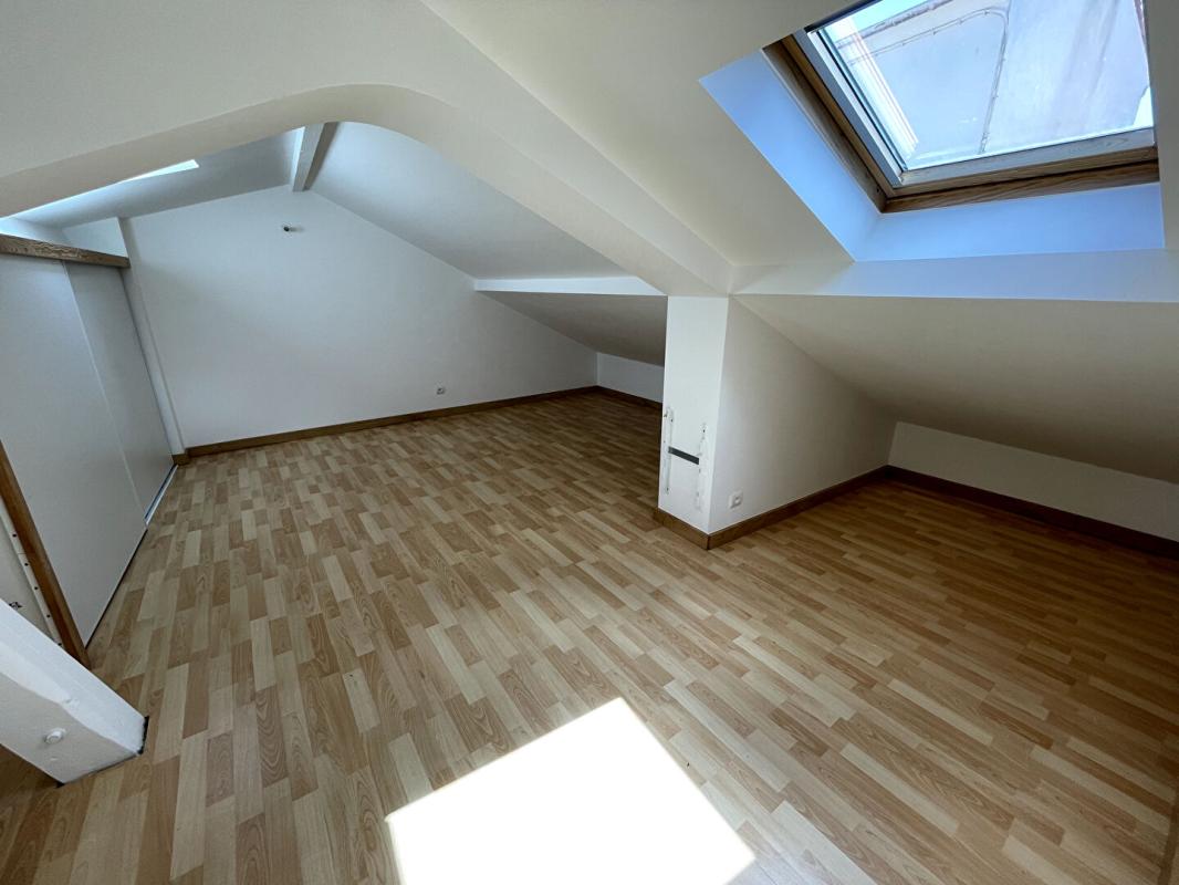 CORSEPT Maison rénovée au coeur de Corsept (44560) avec garage et jardin 10