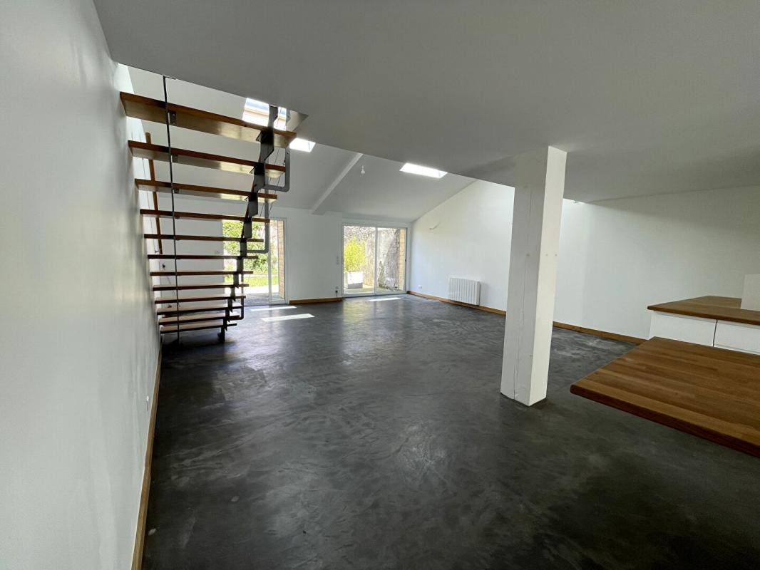 CORSEPT Maison rénovée au coeur de Corsept (44560) avec garage et jardin 6