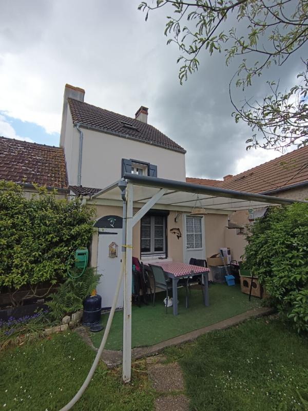 SAINT-PARIZE-LE-CHATEL MOIRY - MAISON DE BOURG 69 M2 13