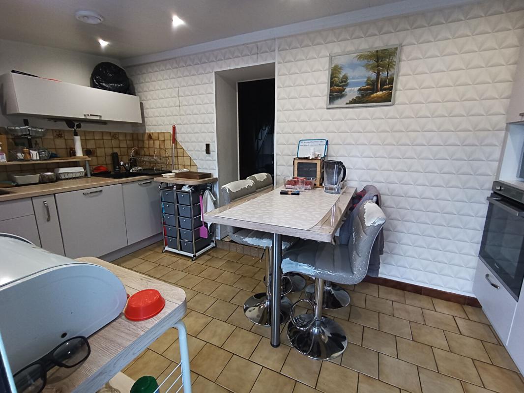 SAINT-PARIZE-LE-CHATEL MOIRY - MAISON DE BOURG 69 M2 6