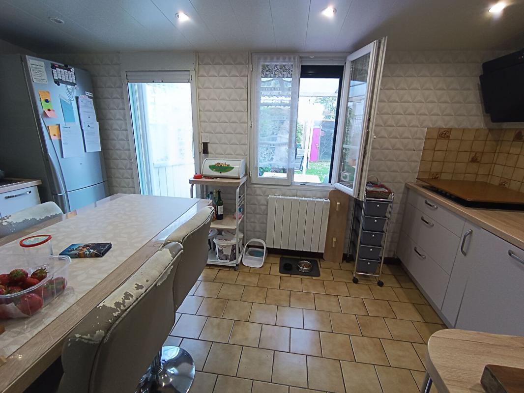 SAINT-PARIZE-LE-CHATEL MOIRY - MAISON DE BOURG 69 M2 9