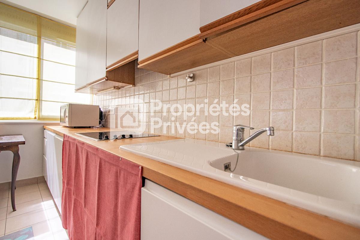 PARIS-16E-ARRONDISSEMENT Appartement T2 Paris 47 m2 4