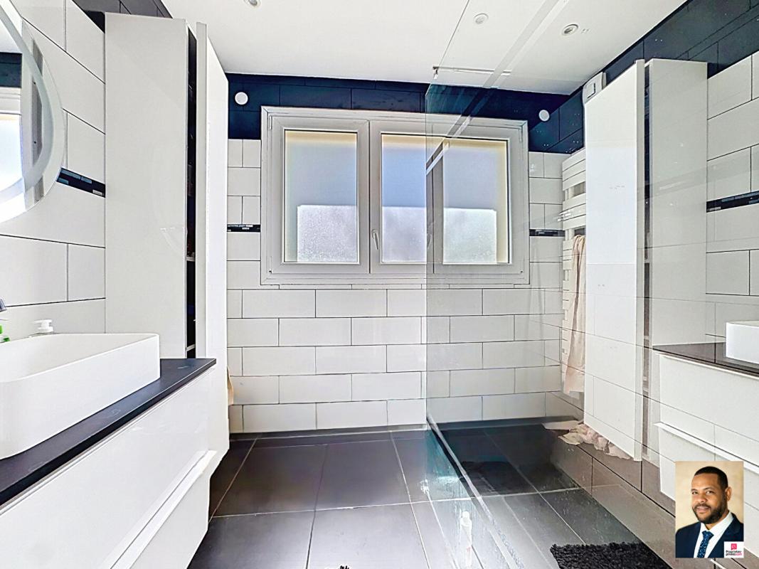 YERRES Maison Yerres 6 pièce(s) 120 m2 totalement rénovée 4