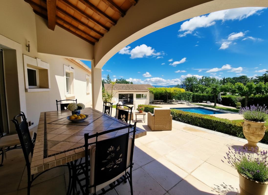 ALTHEN-DES-PALUDS Villa d'architecte 6 pièce(s) 230 m2 3