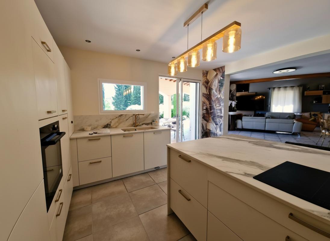 ALTHEN-DES-PALUDS Villa d'architecte 6 pièce(s) 230 m2 7