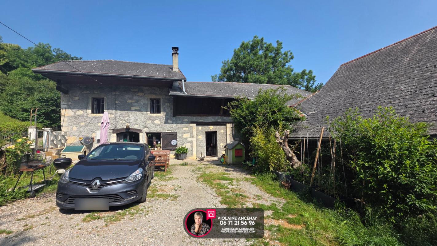 MONTAGNOLE Maison à rénover Montagnole, 82 m2 + grange 3