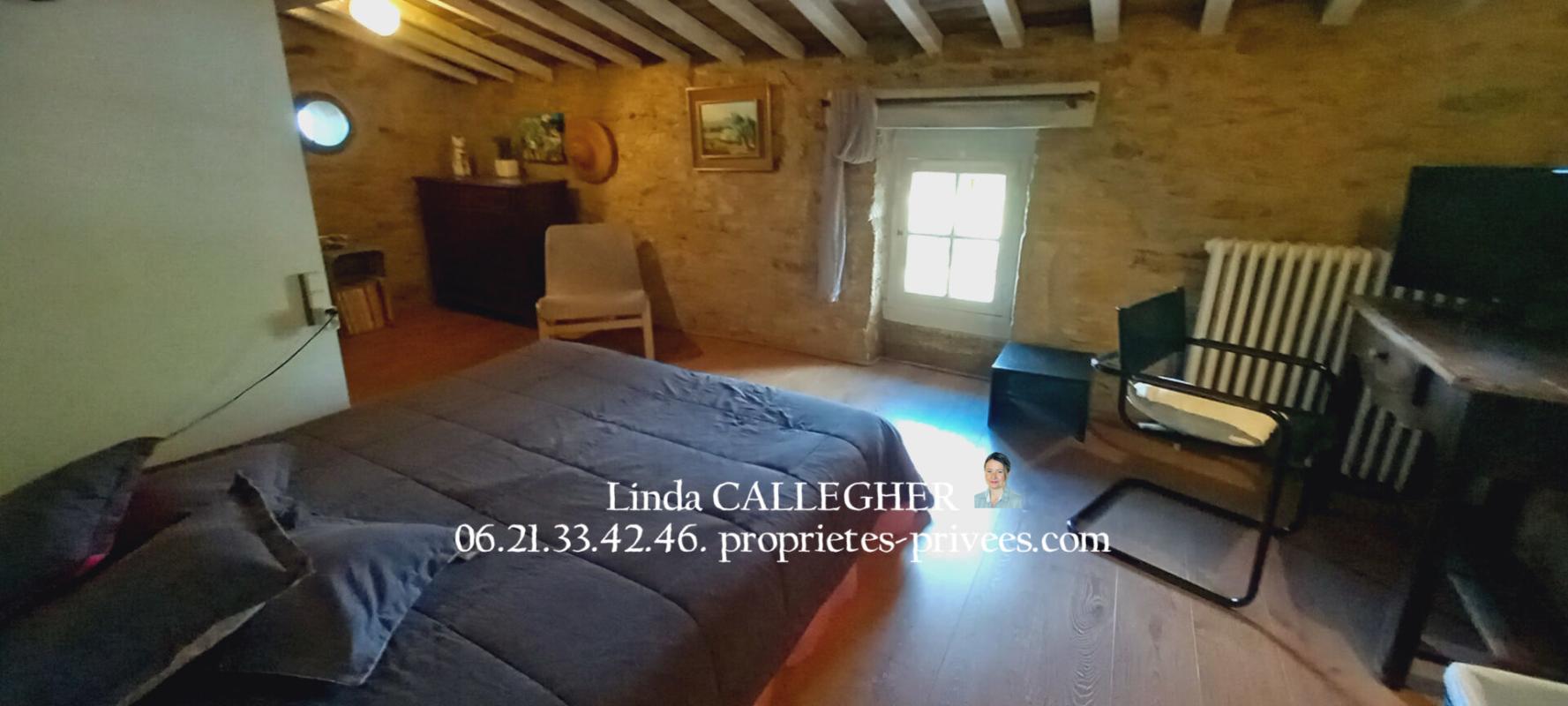 PéZENAS Maison Pezenas 6 pièce(s) 217 m2 11