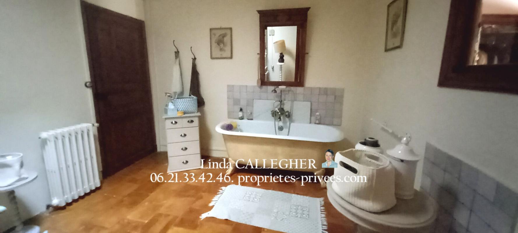 PéZENAS Maison Pezenas 6 pièce(s) 217 m2 5