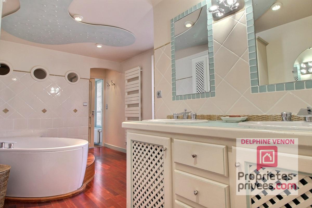 CHATEAUNEUF-SUR-LOIRE Exclusivité - Maison prestige avec beaucoup de cachet à 2 pas des commerces, du parc et de la Loire à Chateauneuf Sur Loire 8