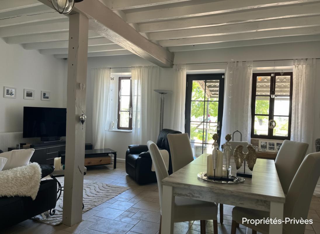 ISENAY Propriété à Isenay 5 pièce(s) 134 m2 11