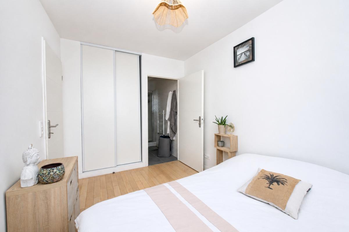 CROISSY-SUR-SEINE Appartement dernier étage 4 pièces balcon 8