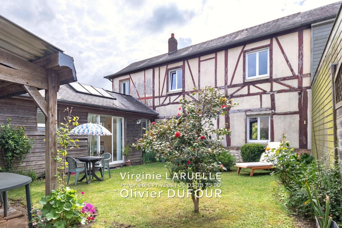 SAINT-PIERRE-DE-VARENGEVILLE Saint-Pierre-de-Varengeville Maison 3 chambres cave garage et charreterie dans jardin 1