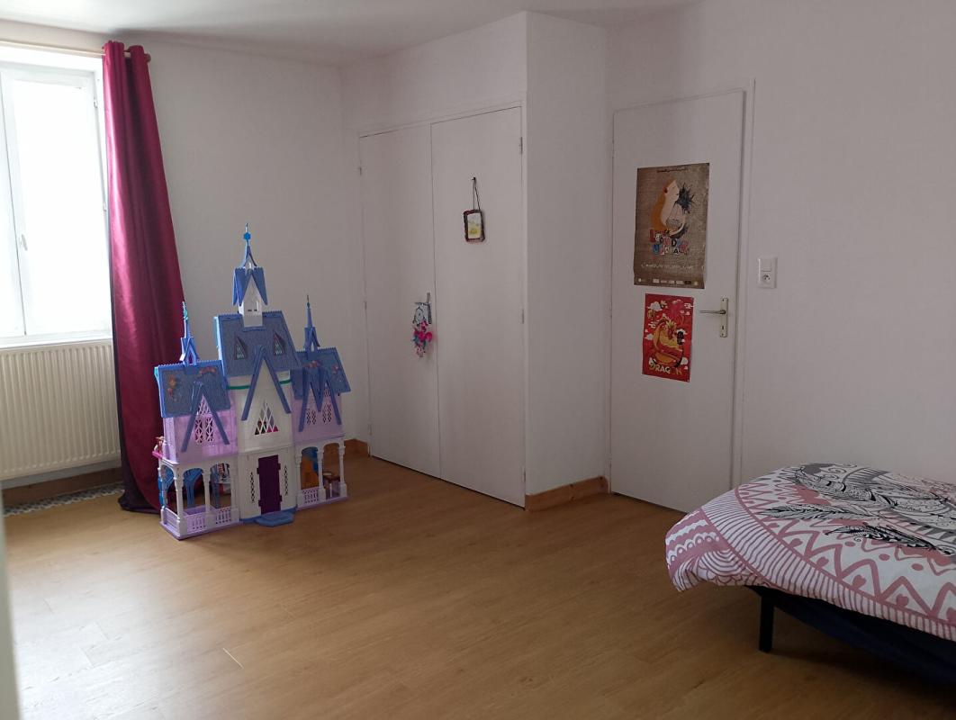 SAINT-YRIEIX-SUR-CHARENTE Maison Saint Yrieix Sur Charente 170m2 terrain 3800m² 9