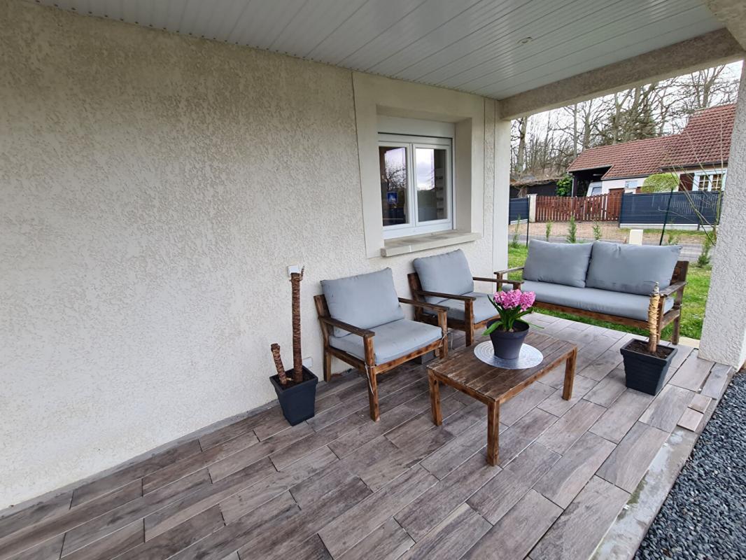 AUBEVOYE Proche Gaillon à Venables - Au calme dans un très bel environnement - Maison récente de plain pied sans travaux avec dépendance sur 1.250 m2 de terrain plat - Prix : 243.500 14