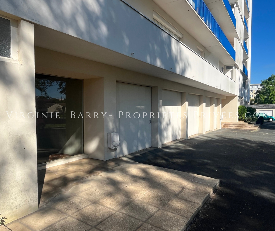 ROCHEFORT APPARTEMENT T3 AVEC ASCENSEUR, BALCONS ET GARAGE 16