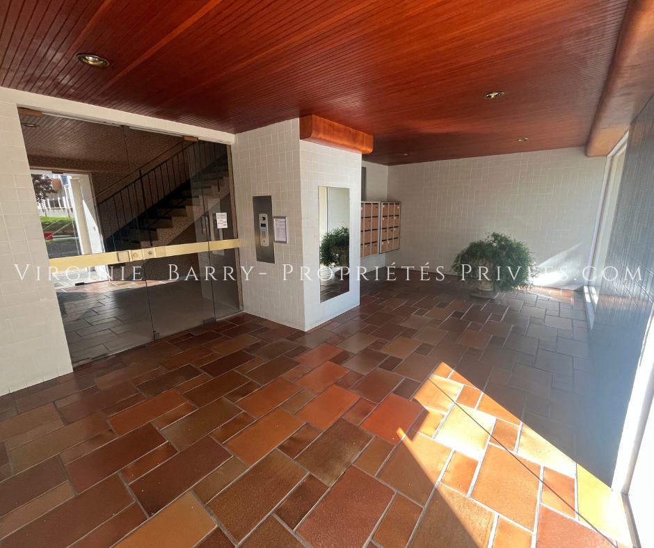 ROCHEFORT APPARTEMENT T3 AVEC ASCENSEUR, BALCONS ET GARAGE 17
