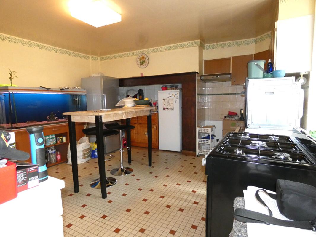 CHERVEIX-CUBAS Maison 115 m2 / 3 chambres / grange / terrain 2900m² 11