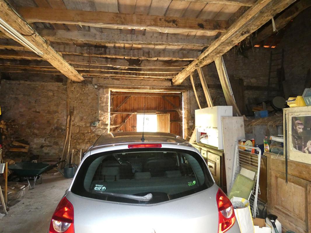 CHERVEIX-CUBAS Maison 115 m2 / 3 chambres / grange / terrain 2900m² 6