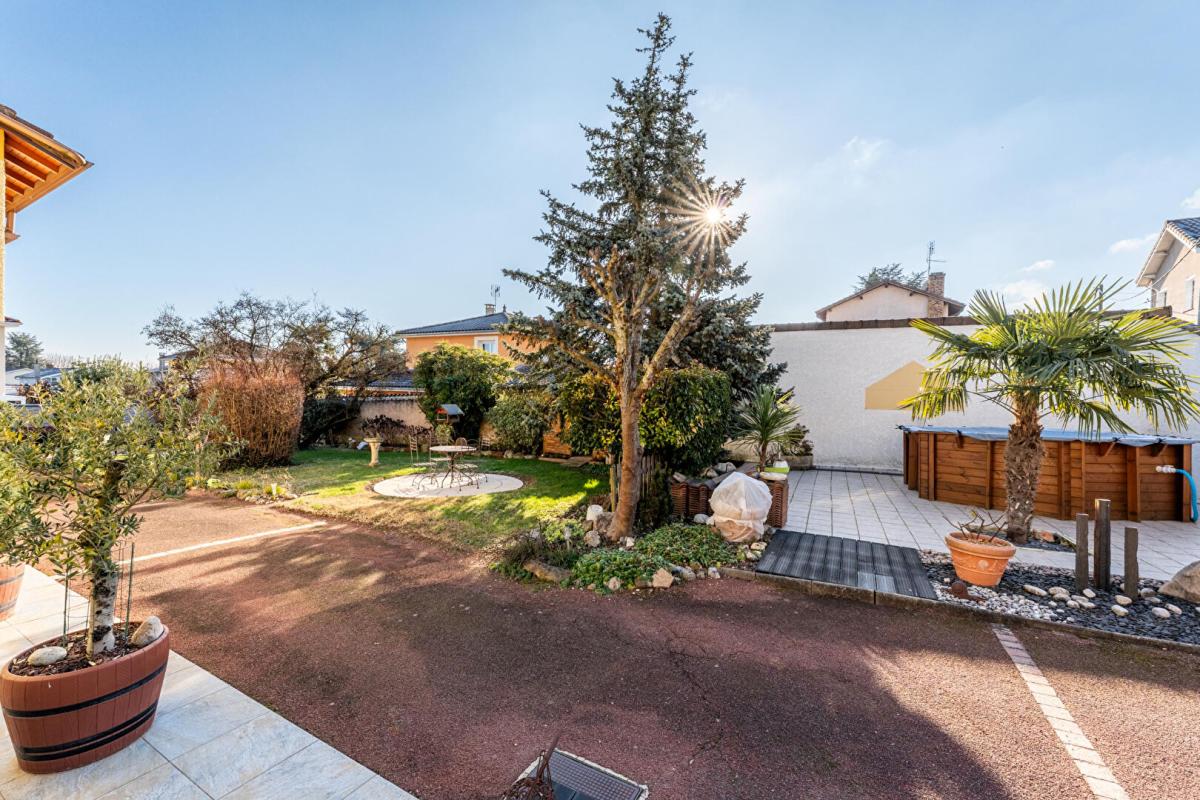 JONAGE Maison Jons limite Jonage 5 pièce(s) 170 m2 10
