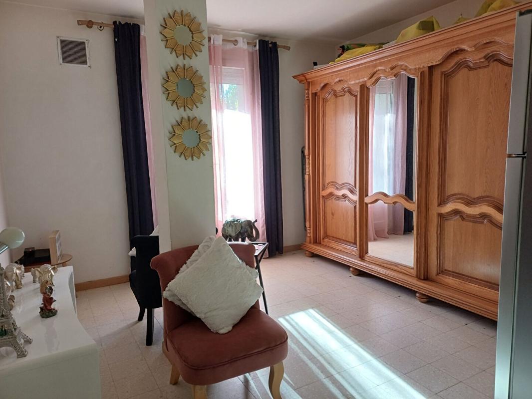NOYON 2 APPARTEMENTS T2Bis et STUDIO 1