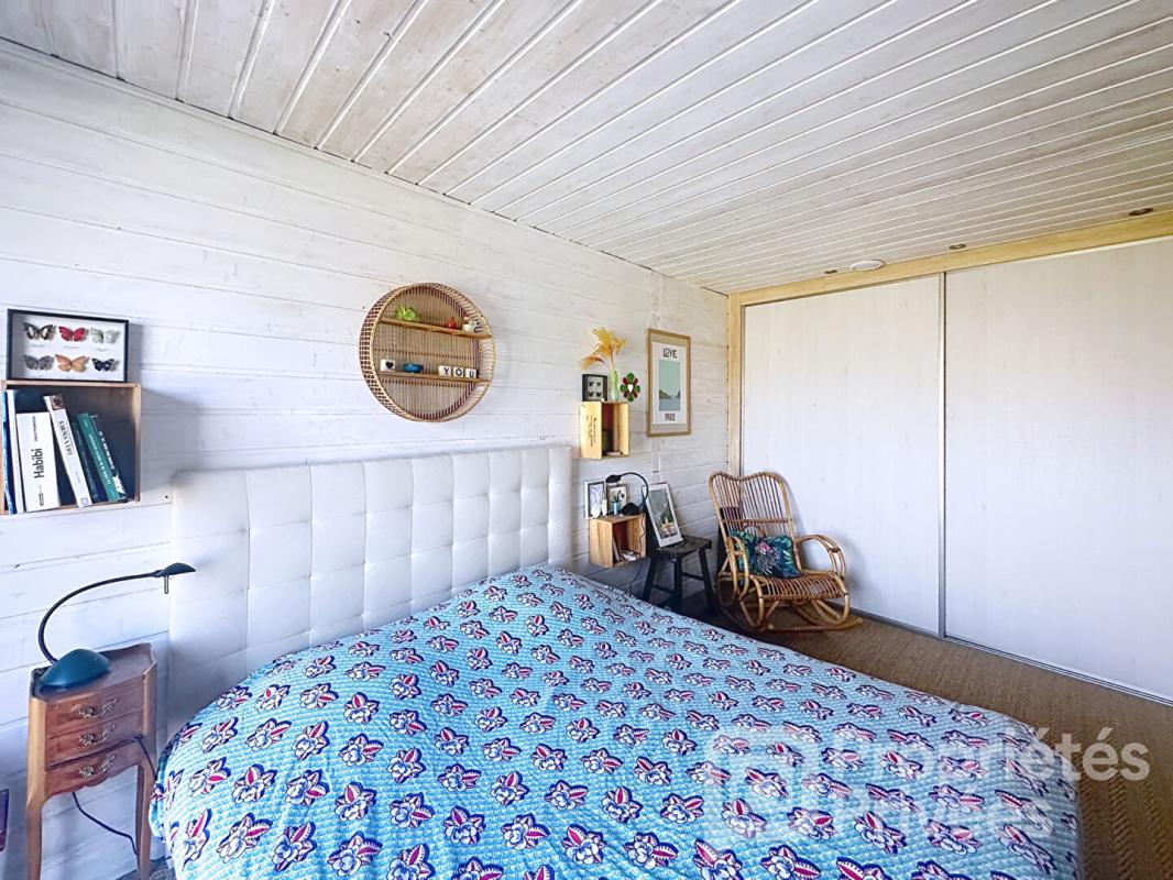 ANDILLY Maison de caractère pierres et bois 145 m² 5