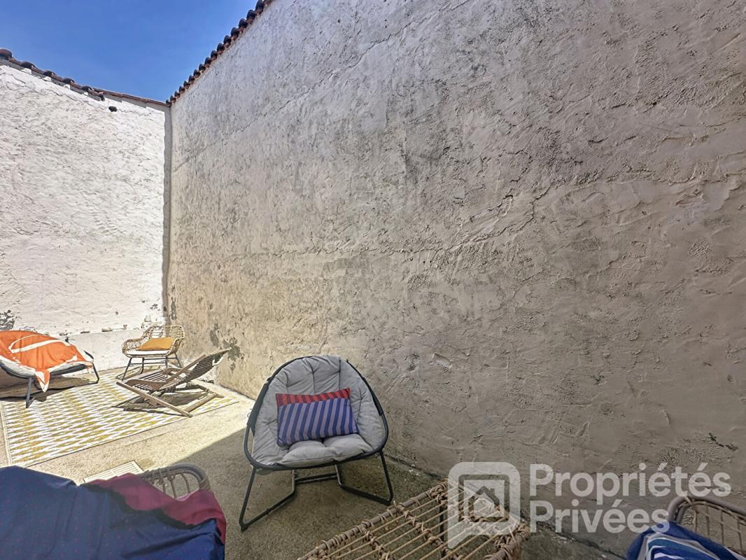 ANDILLY Maison de caractère pierres et bois 145 m² 8
