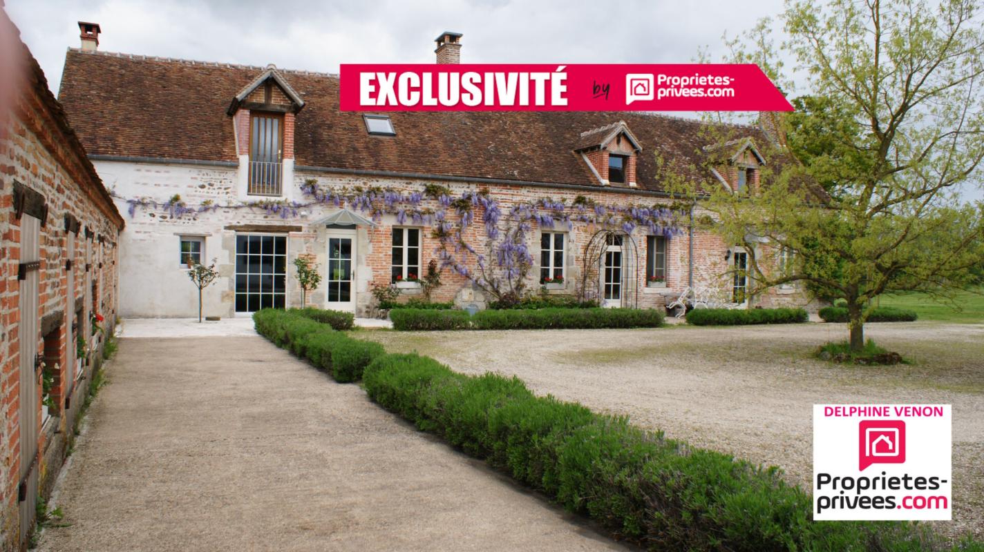 SIGLOY Exclusivité - Propriété avec beaucoup de cachet proche de Tigy ; Longère, Ecuries, piste d'entrainement, prés, bois et plan d'eau sur 20 hectares environ 2