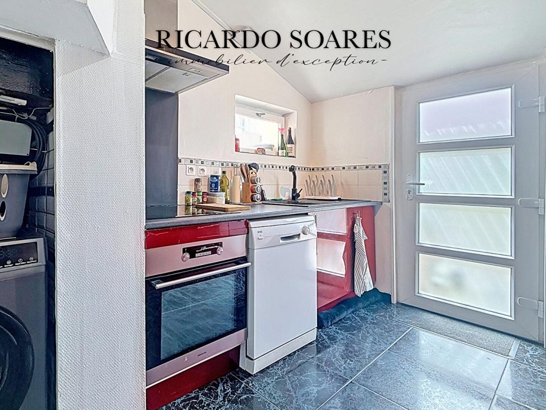 PONT-SAINTE-MAXENCE PONT-SAINTE-MAXENCE 60700 - MAISON DE VILLE 64 m² / 1 CHAMBRE / 1 STUDIO INDÉPENDANT / JARDIN ET TERRASSES 12