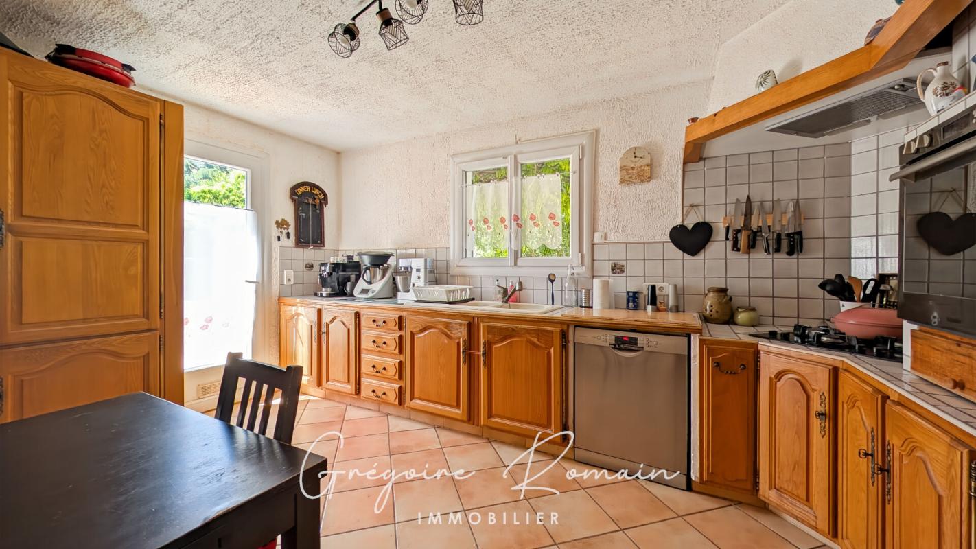 SAINT-CHAMAS Maison Saint Chamas 5 pièce(s) 145 m2 7