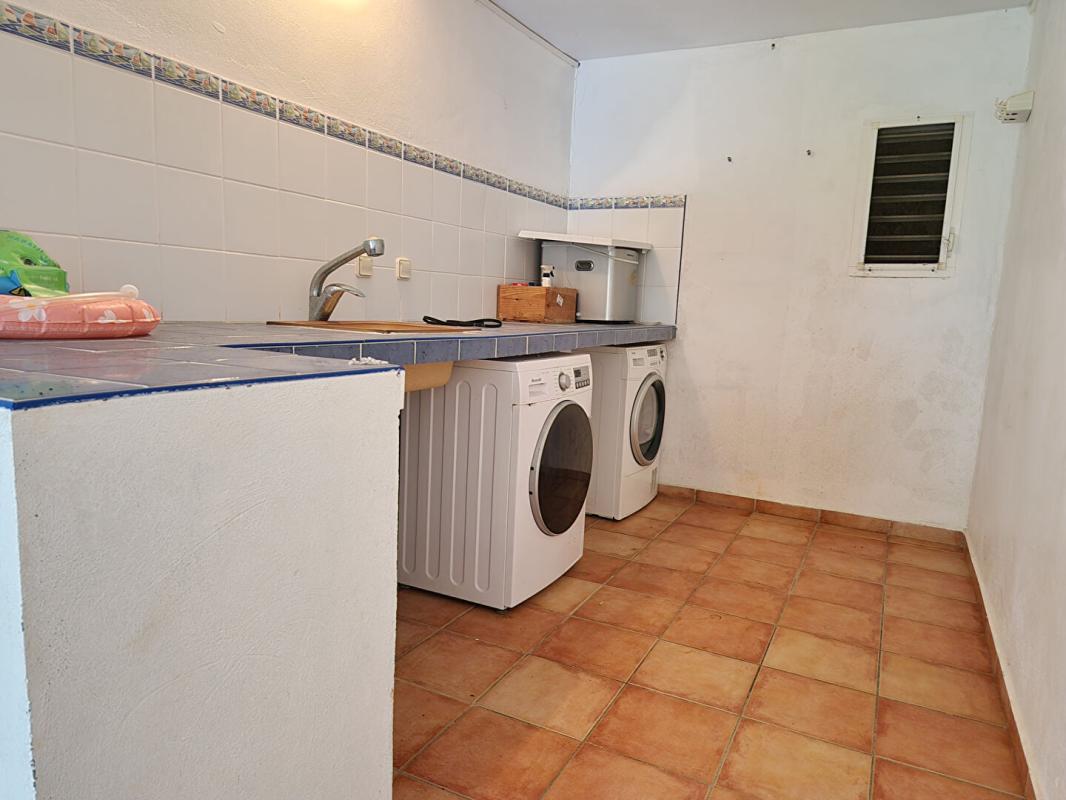 PETIT-BOURG Maison Individuelle Petit Bourg 7 pièces 279m2 sur un terrain de 2559m2 18