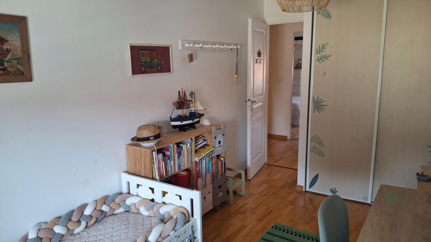BRIGNAIS DUPLEX T4 CENTRE VILLE BIRGNAIS 12