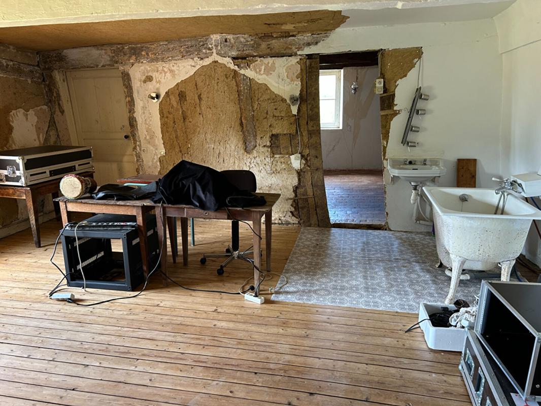 CAMBREMER 14340 Cambremer Ancien corps de ferme du XV è siècle 393 000 Euros 10