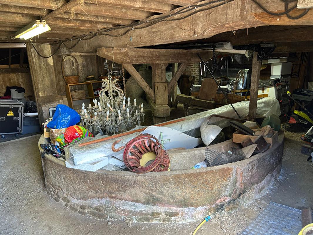 CAMBREMER 14340 Cambremer Ancien corps de ferme du XV è siècle 393 000 Euros 7