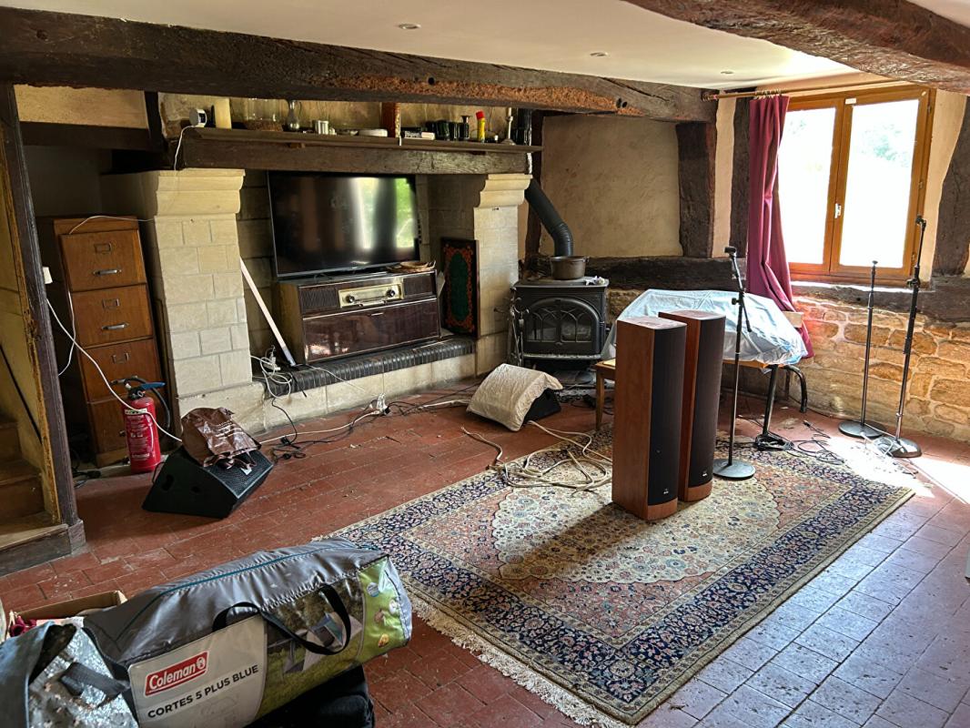 CAMBREMER 14340 Cambremer Ancien corps de ferme du XV è siècle 393 000 Euros 9