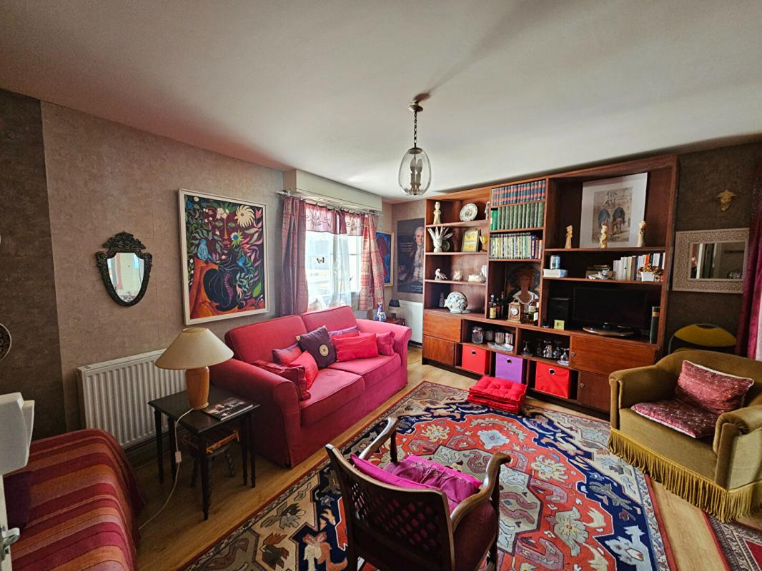 GRANVILLE Appartement dans le quartier historique, avec vue Mer 4