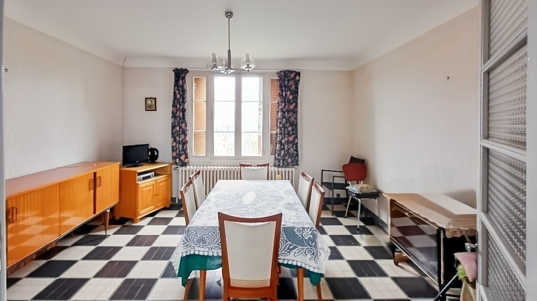 SAINT-CIVRAN Maison Saint Civran 5 pièce(s) 95 m2 5